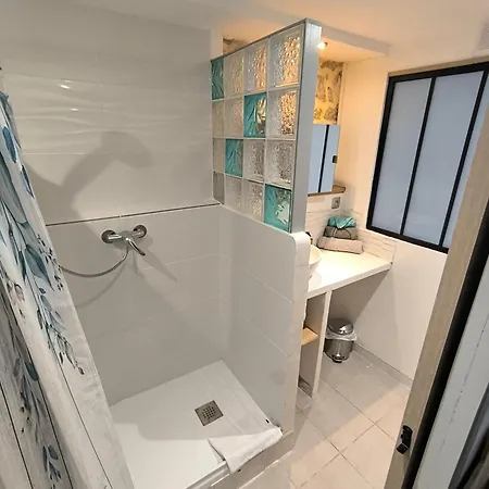 Agreable ناربون